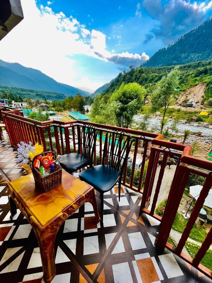 Hotel Himalayan River- Riverside Hotel Manāli Eksteriør billede